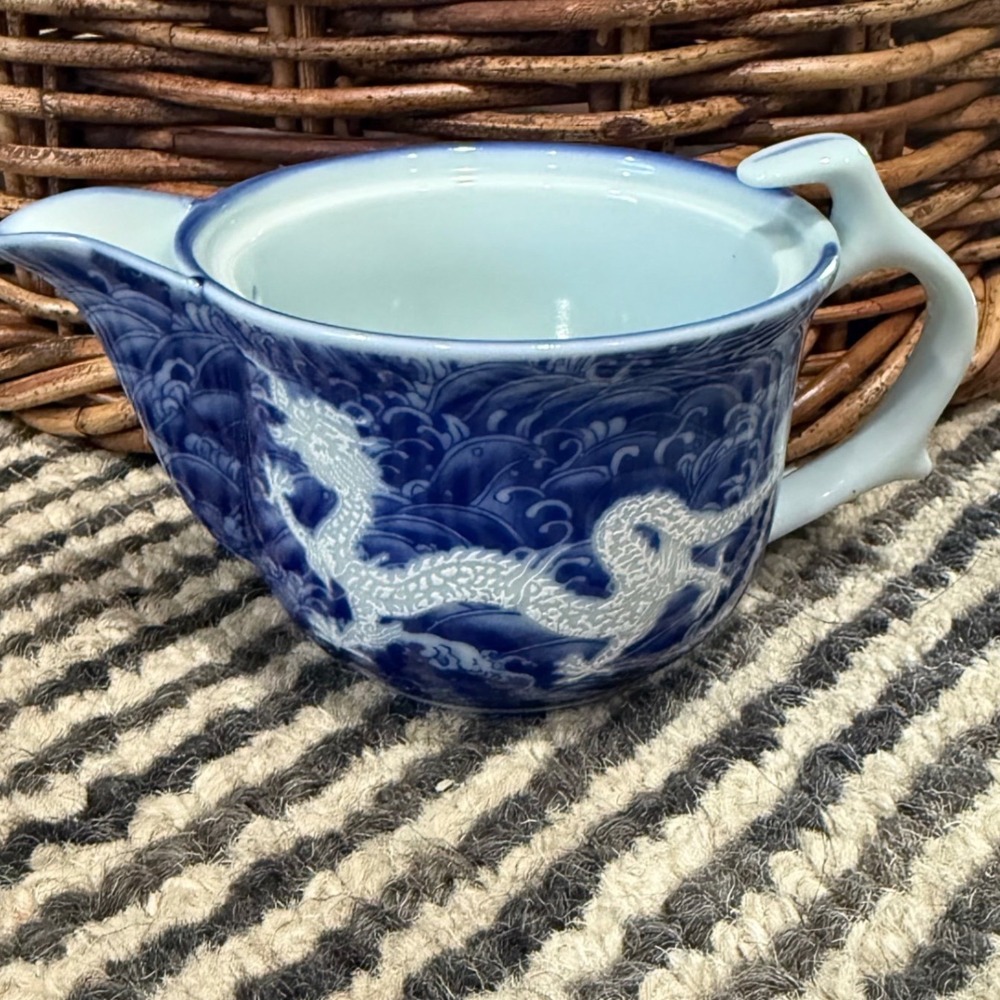 Japanese Blue & White Dragon Soy Sauce Pitcher w Strainer – Jian Rong‎ Kiln Vtg
